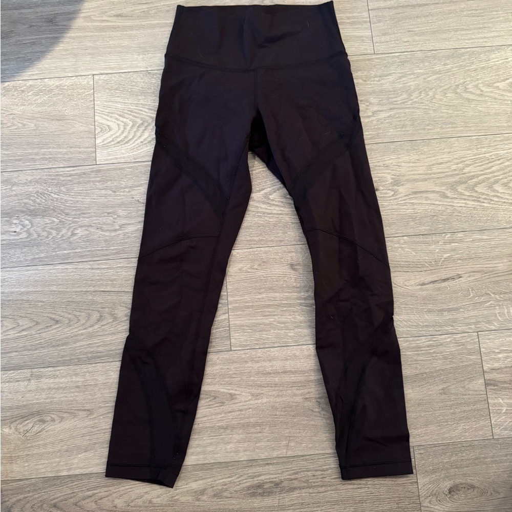 LULULEMON cut out effect Black High-Waisted Leggings (size 6)